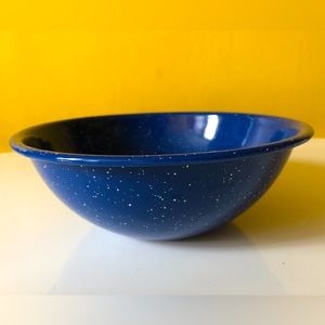 Blue enamel bowl VTG